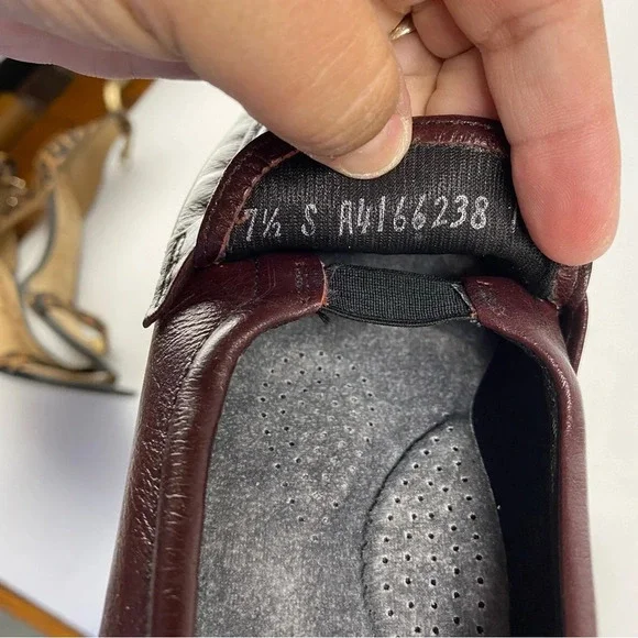 SAS Womens 7.5S Tripad Comfort Burgundy Leather Slip On Wedge Loafers - Picture 6 of 7